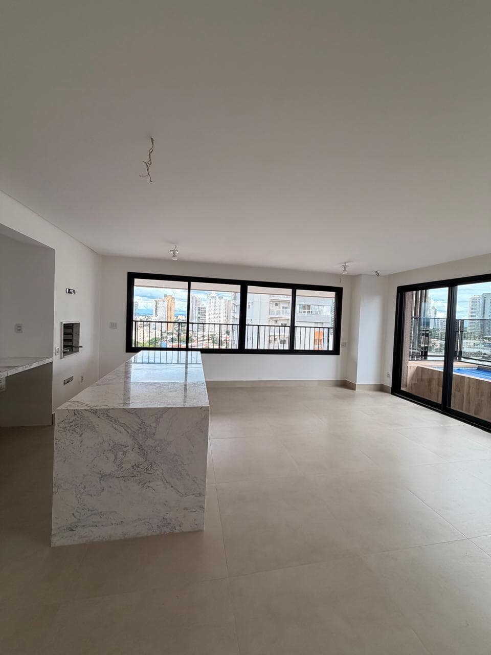 Apartamento Terraço Bougainville 244m²