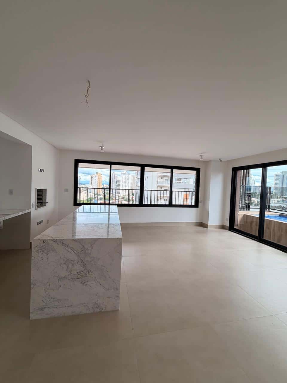 Apartamento Terraço Bougainville 244m²