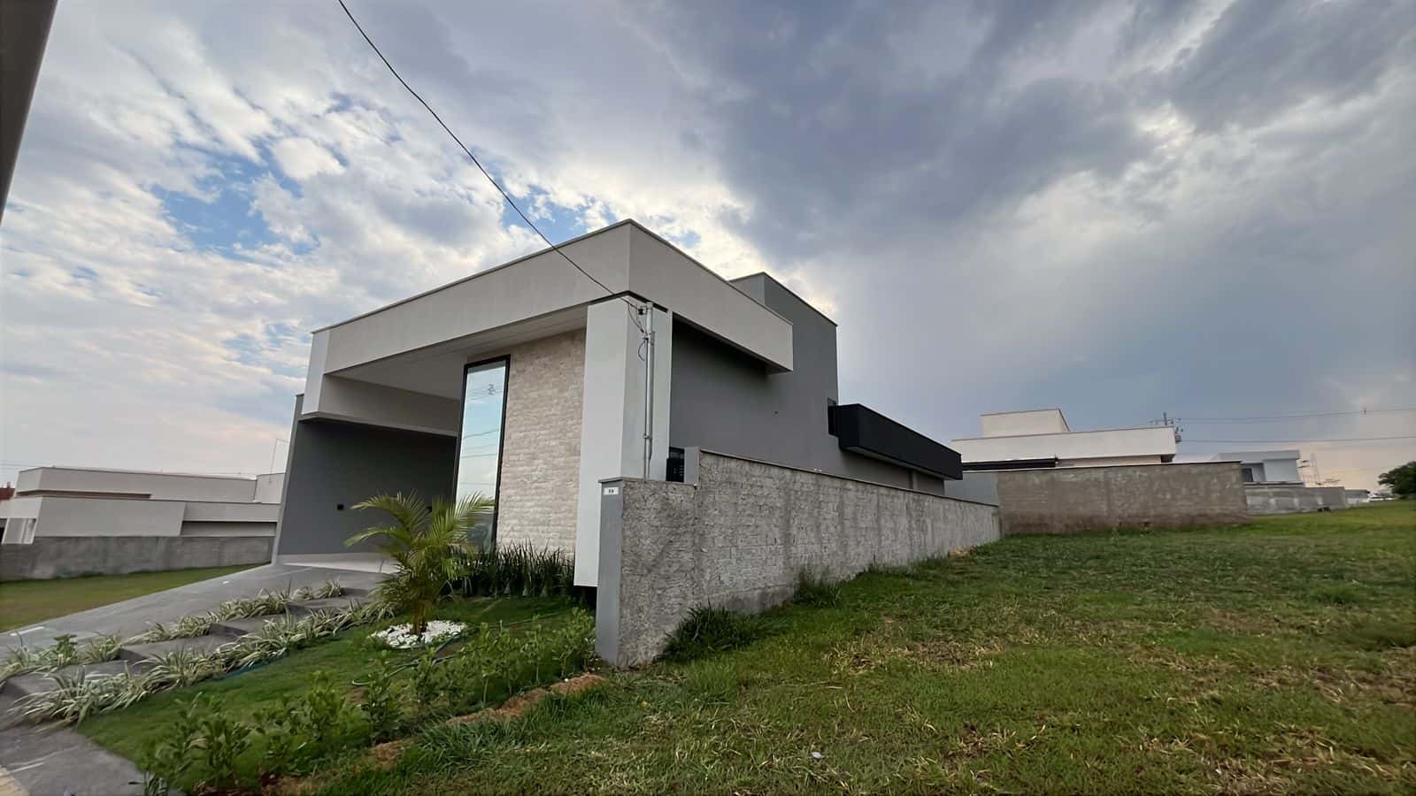Casa Jardins Nápoles 360M²
