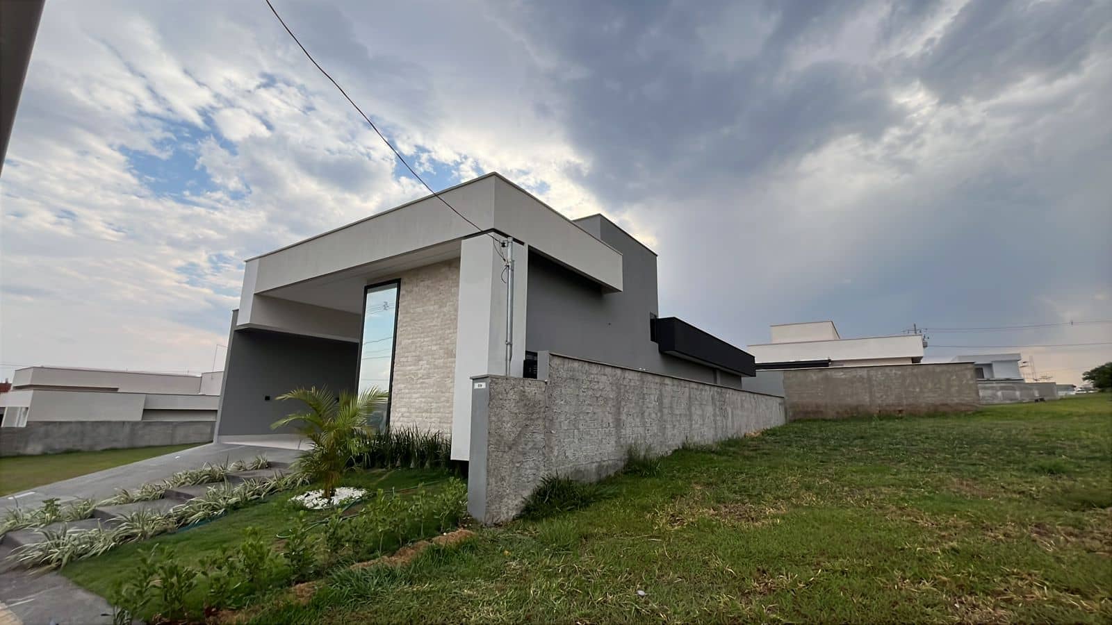 Casa Jardins Nápoles 360M²