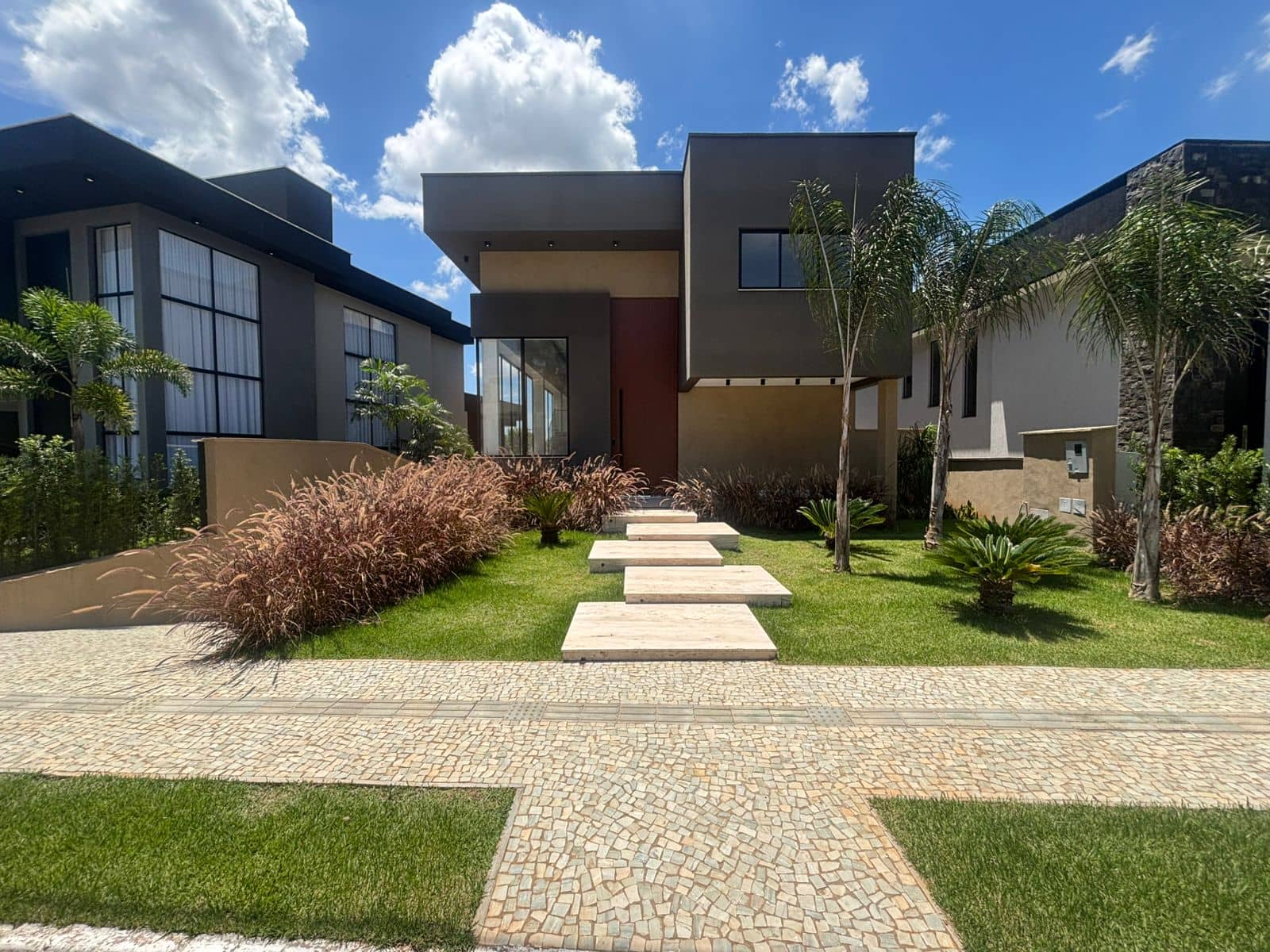 Casa Condomínio do Lago 490m²