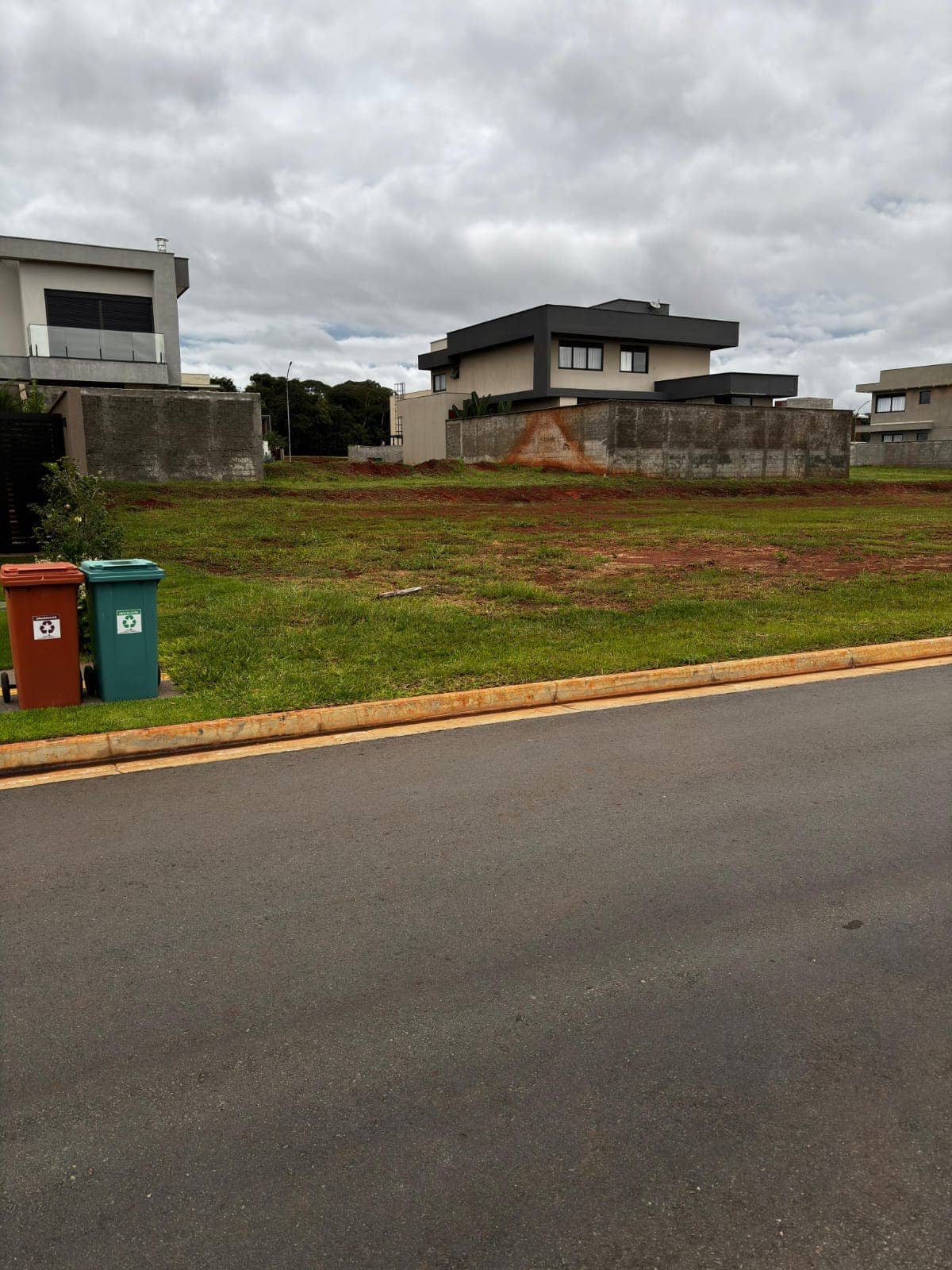 Vendo Lote Jardins França 418m²