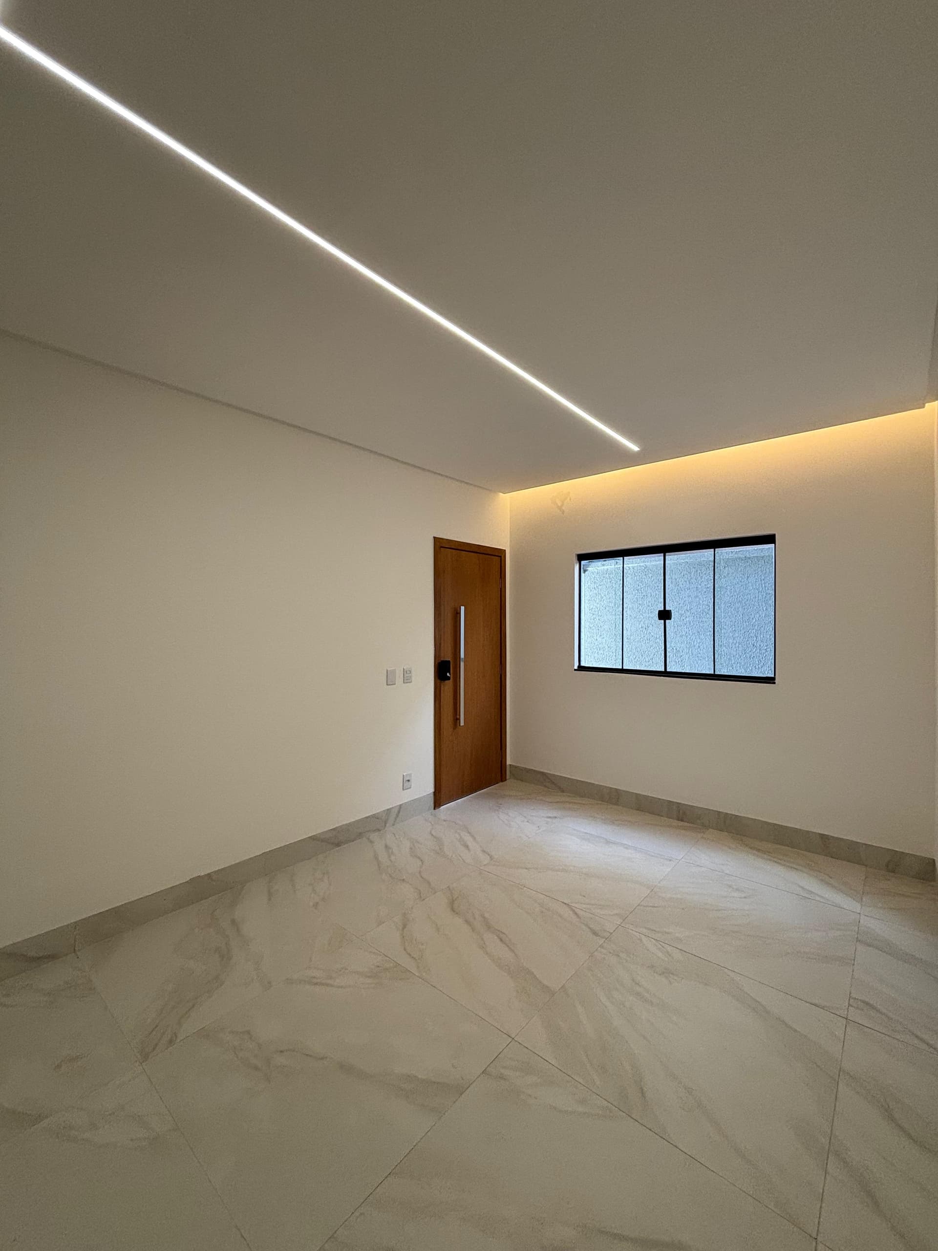 Casa Sobrado Village garavelo 165m²