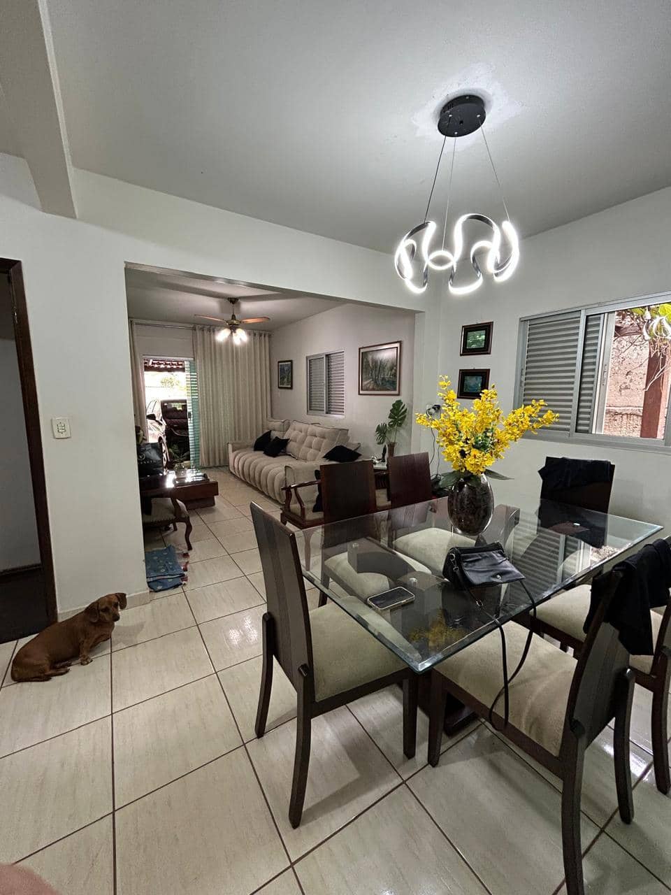 Casa Setor Santa Genoveva 240m²