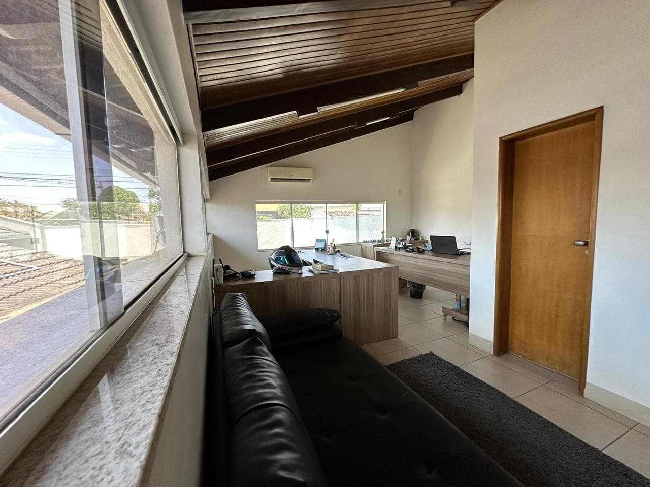 Casa Parque das Laranjeiras 420m²