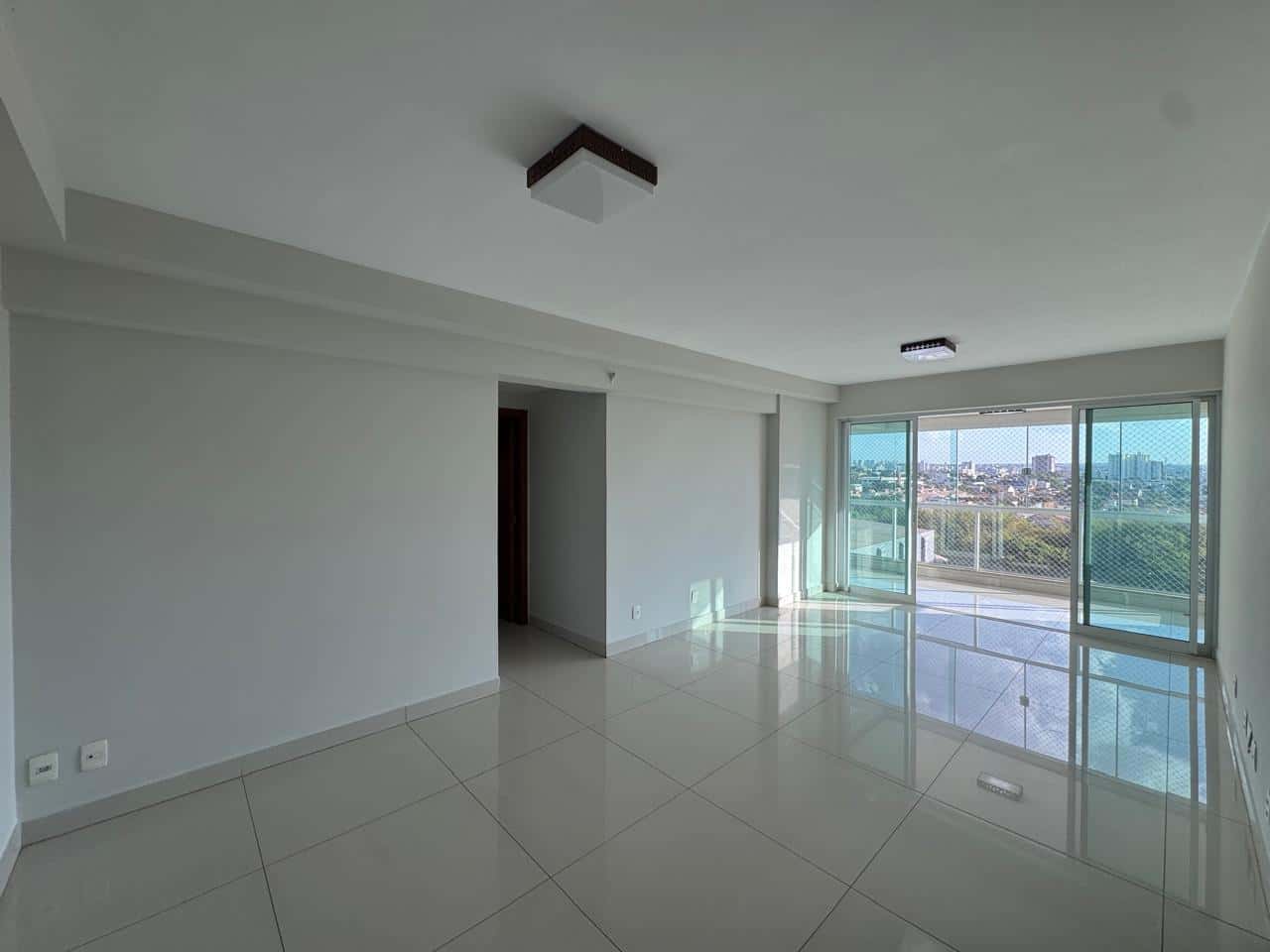 Apartamento Edifício Alamandas 169m²
