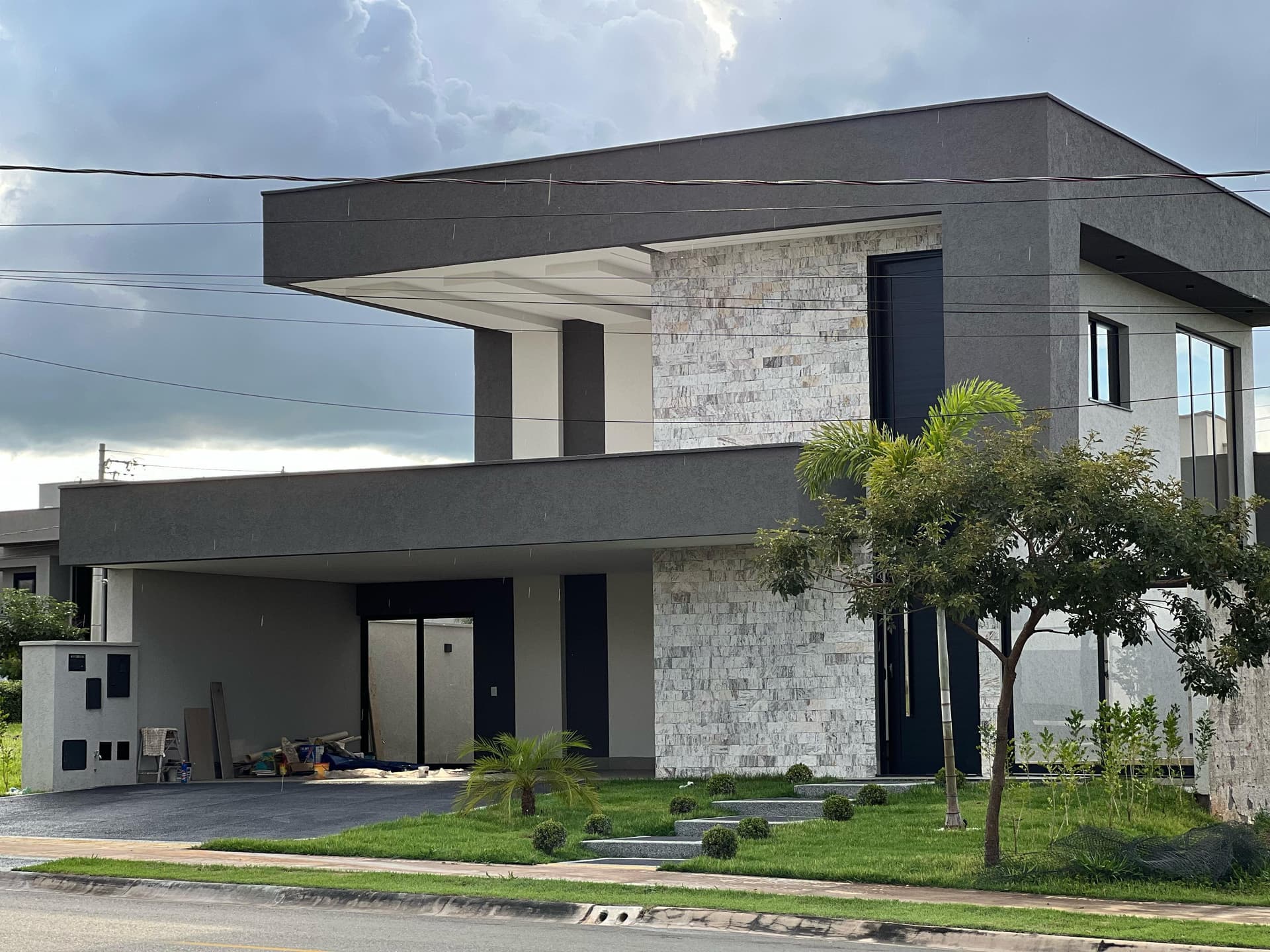 Casa térrea Nova alto padrão no condomínio Parqville Pinheiros