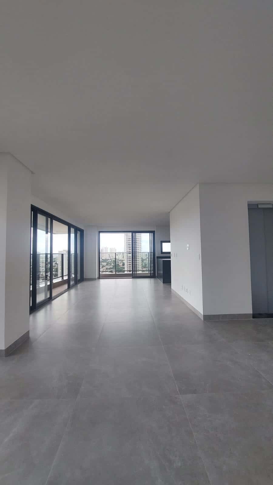 Apartamento com 3 suítes Ares Marista 174m²
