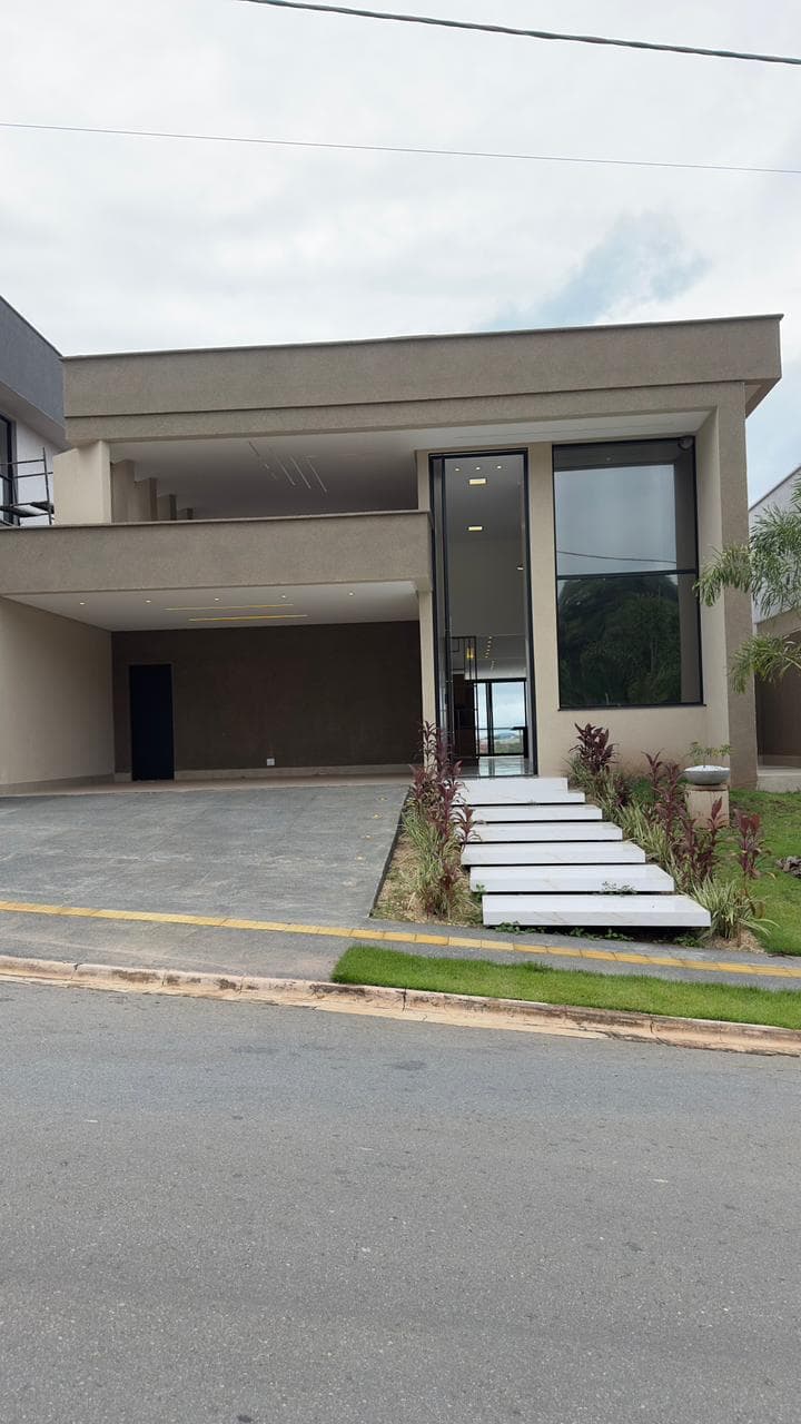 Casa Jardins Nápoles 300m²