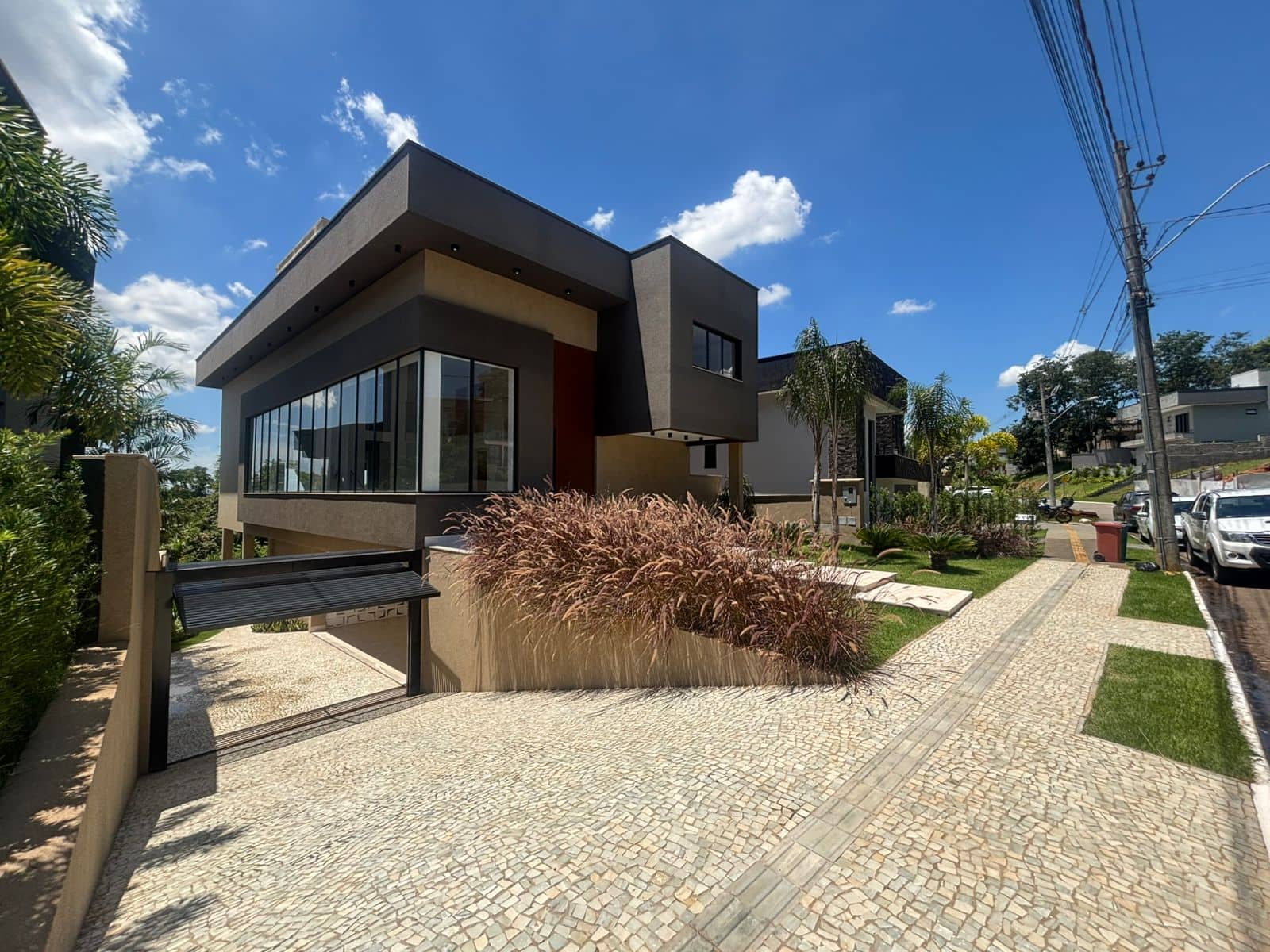 Casa Condomínio do Lago 490m²