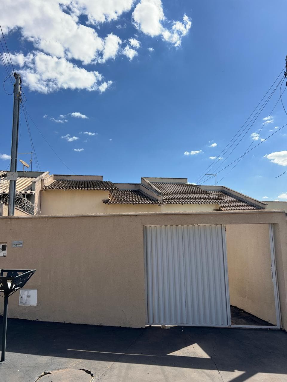 Casa Em Goianira 72m²