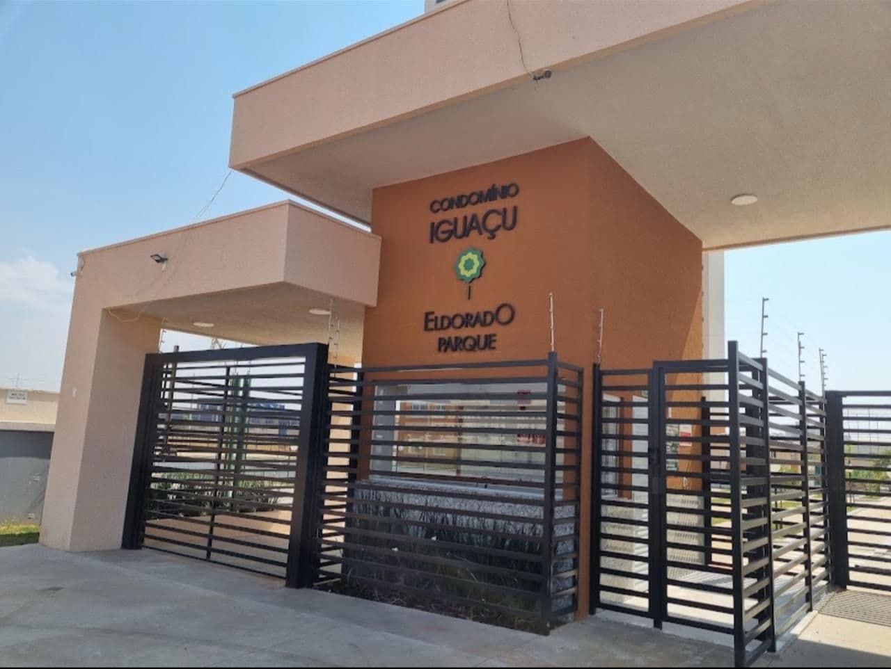 Apartamento Condomínio Parque Oeste Industrial 54m²