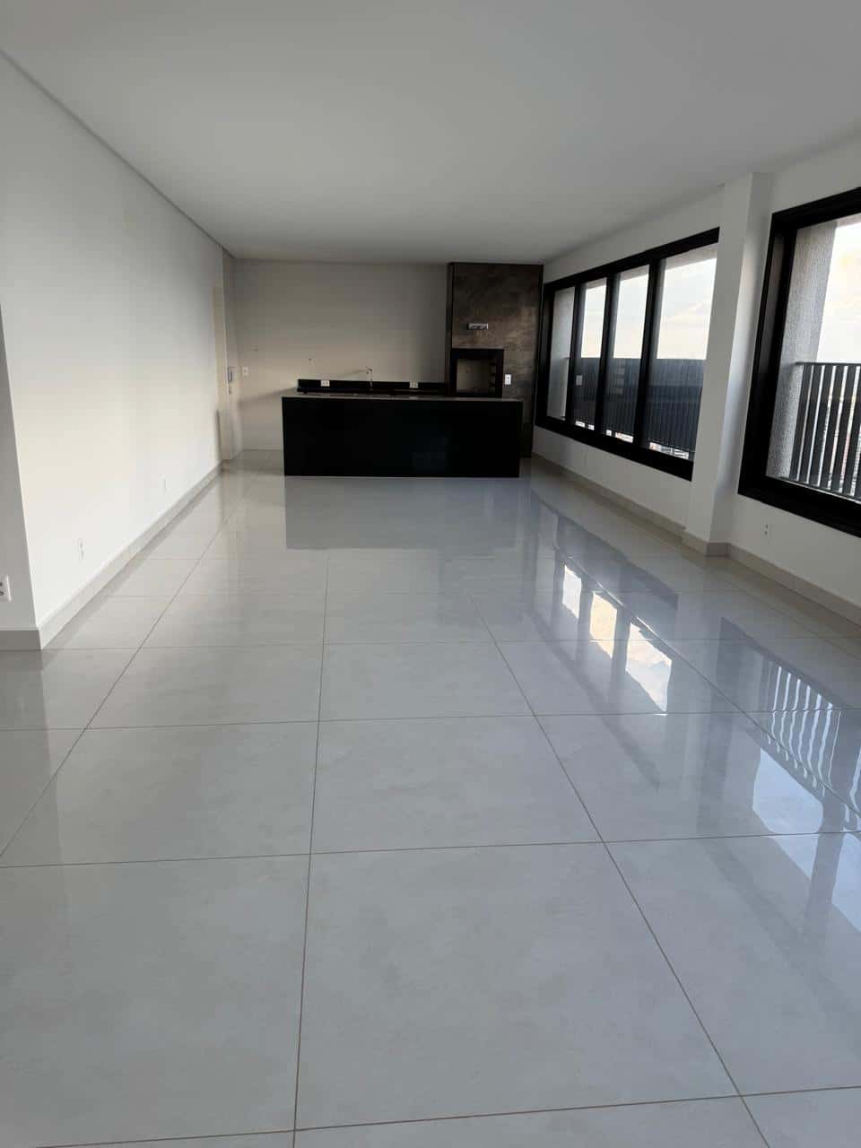 Apartamento Cristal Tower 202m²