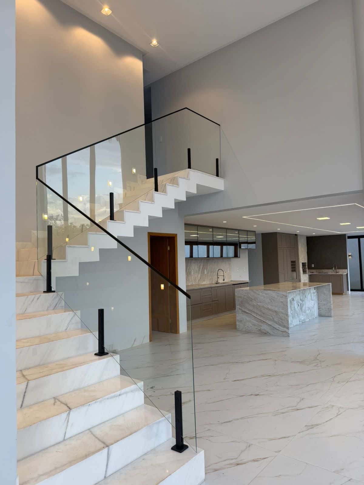 Sobrado Portal do Sol Garden 575M²