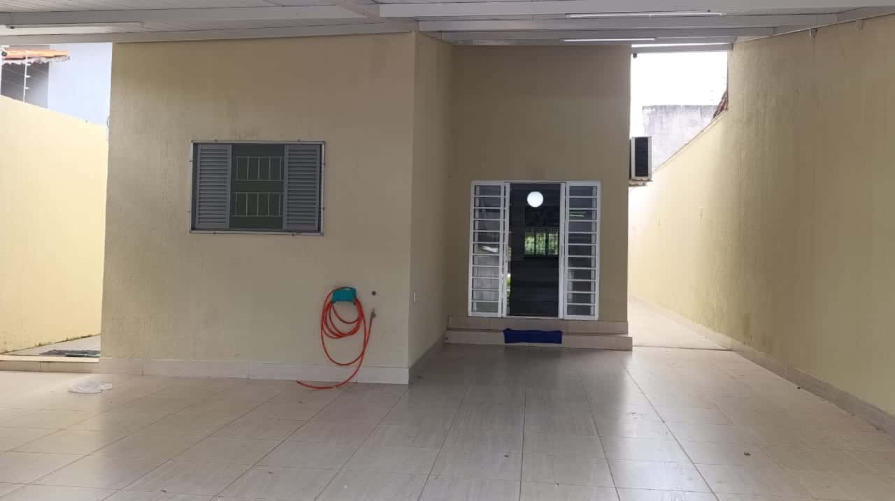 Casa Região do Cardoso | Aparecida de Goiânia 230m²