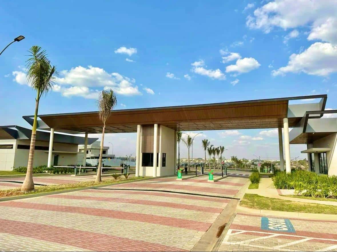 Lote Condominio Jardins Versalhes 248,79m²
