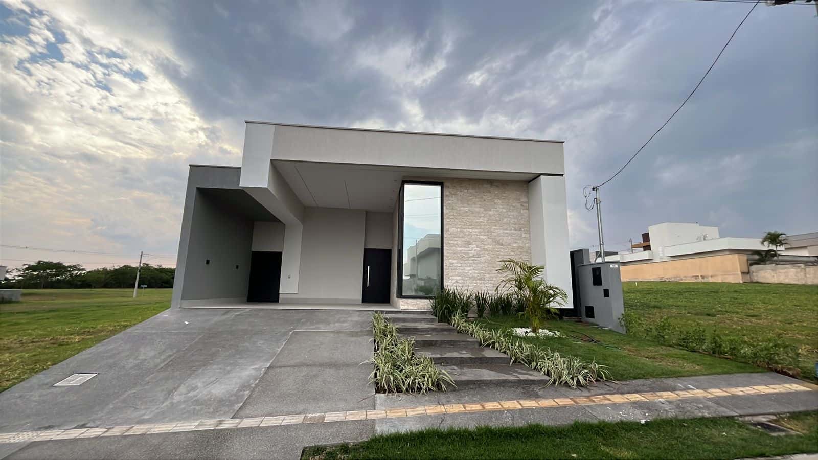 Casa Jardins Nápoles 360M²