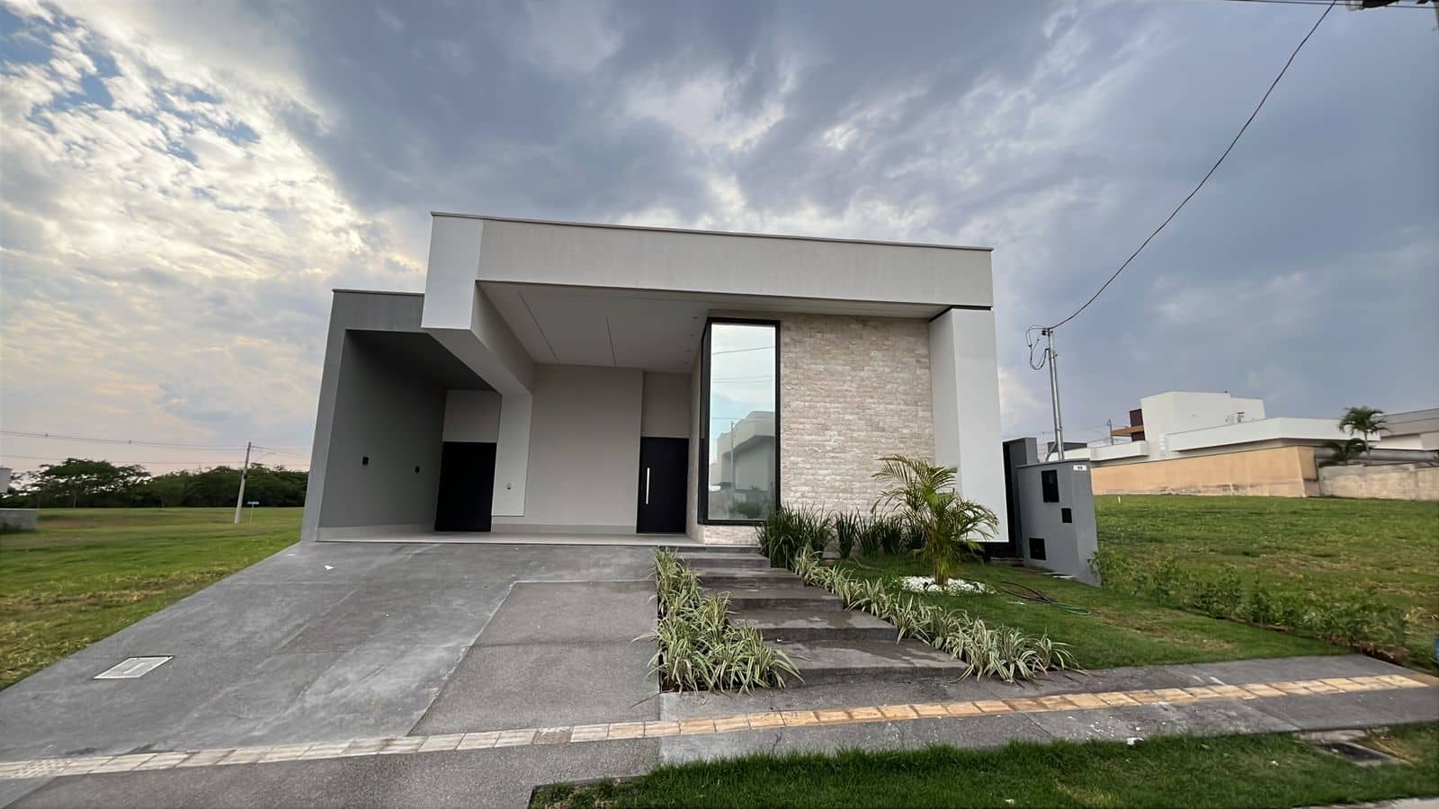 Casa Jardins Nápoles 360M²