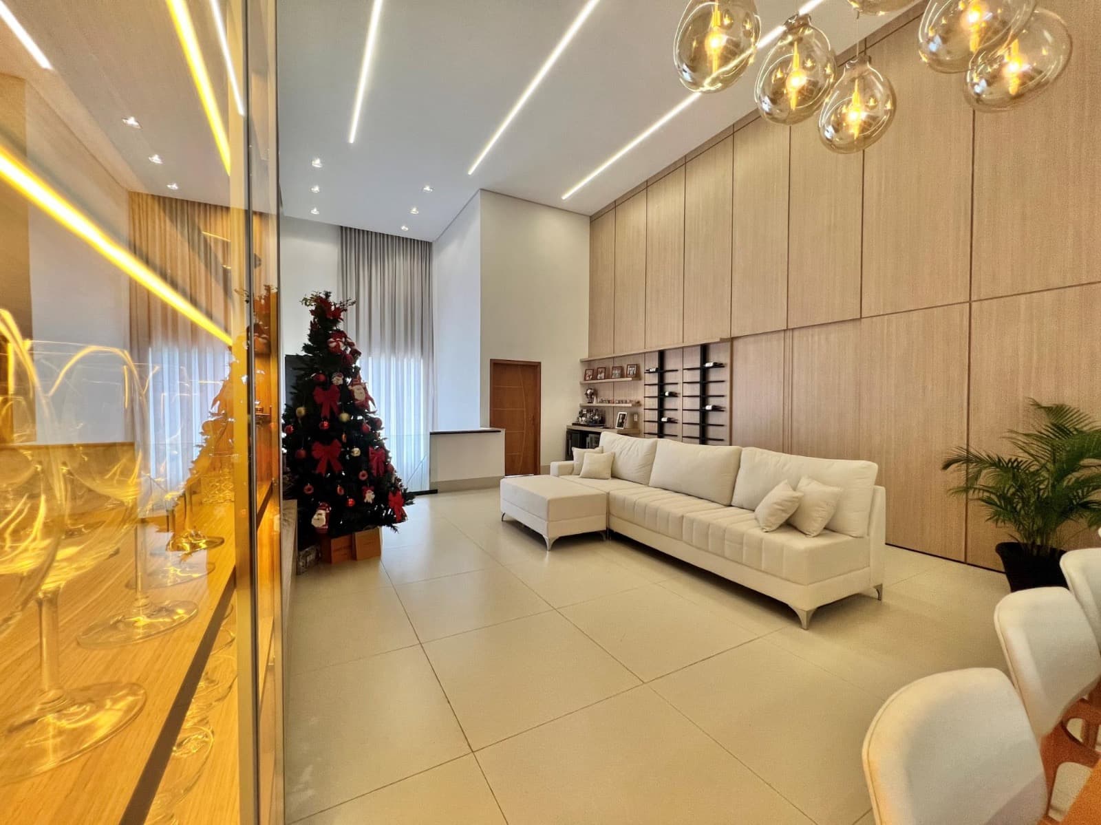 Casa Jardins Napoles 219m²