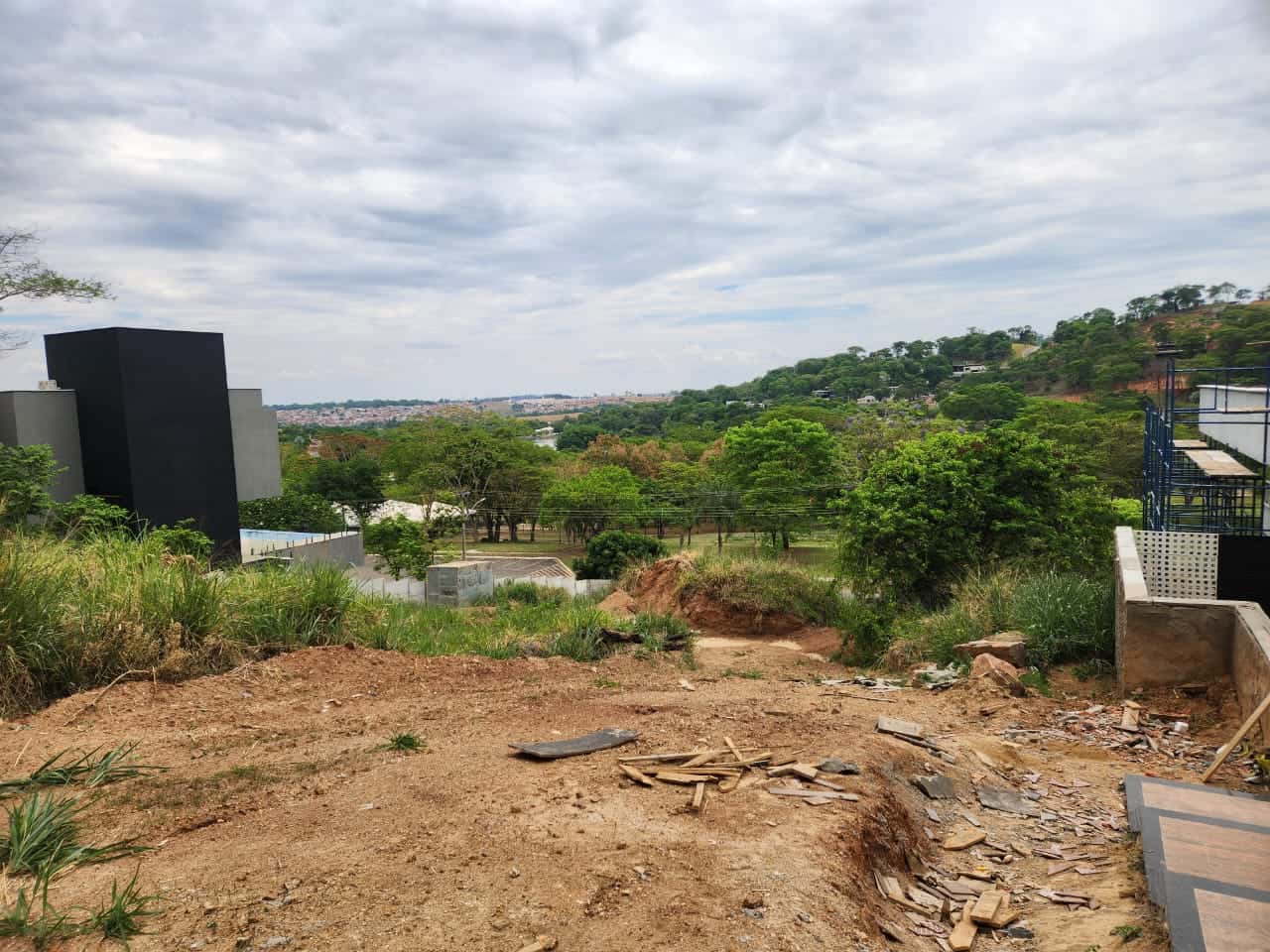 Lote Condomínio Aldeia do Vale 1622m²