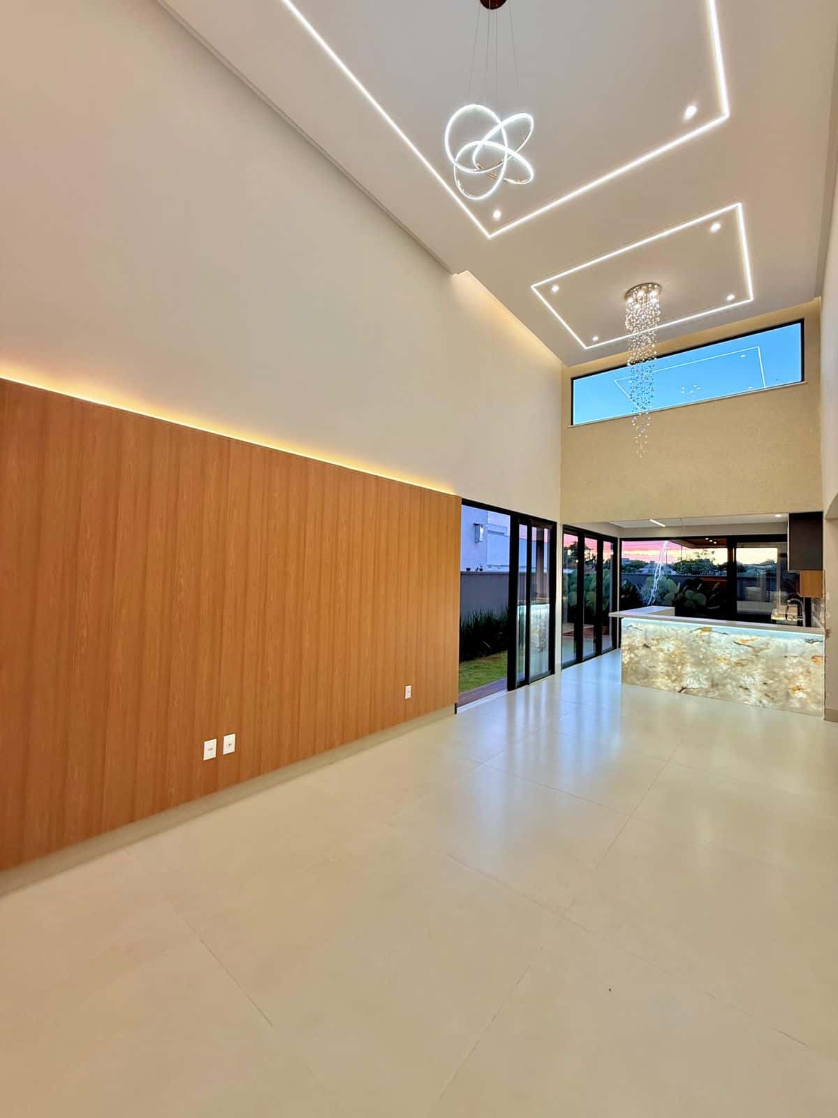 Ágio Casa Alphaville Senador Canedo 300m²