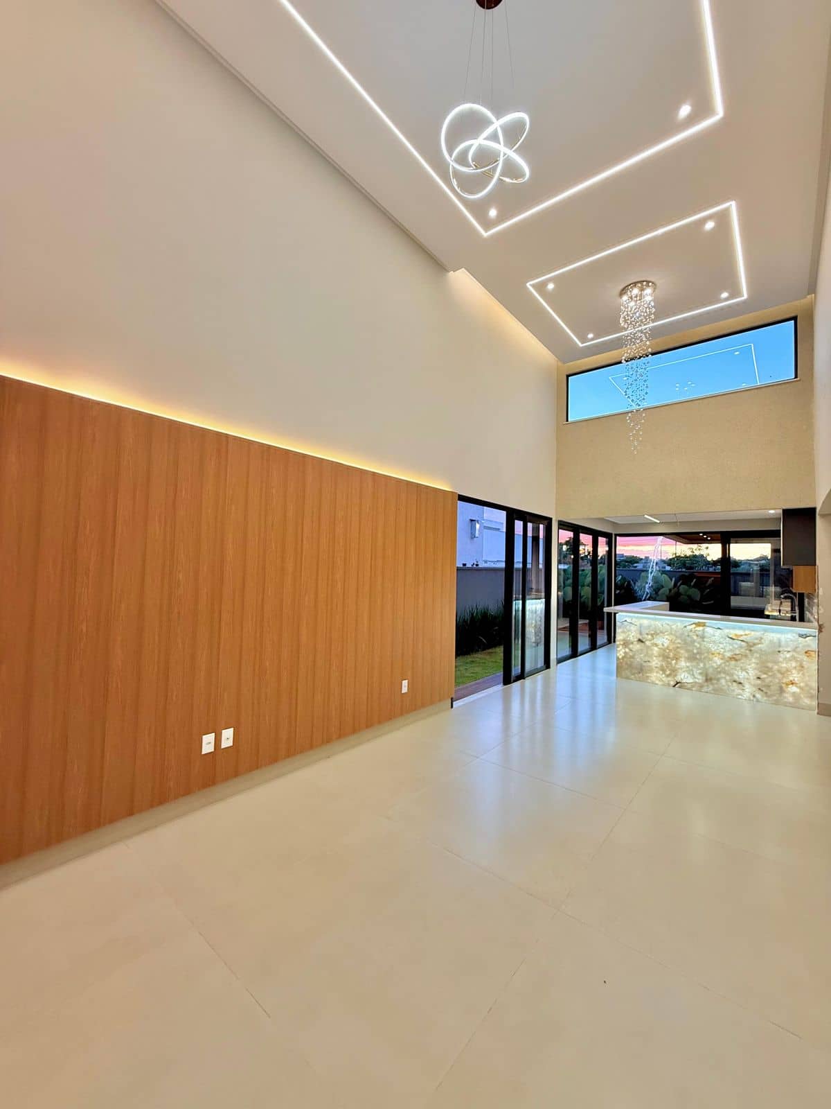 Ágio Casa Alphaville Senador Canedo 300m²