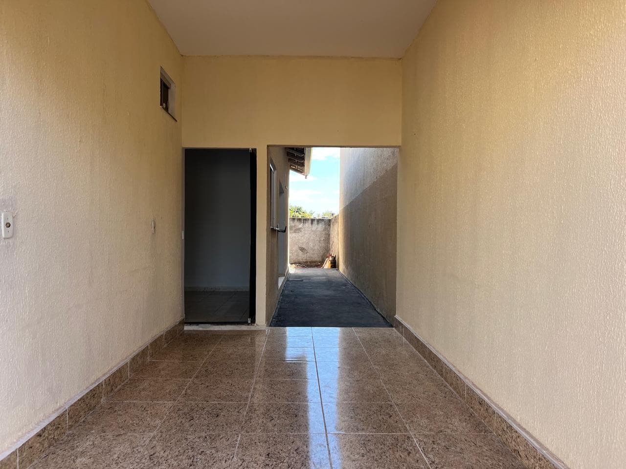Casa Em Goianira 72m²