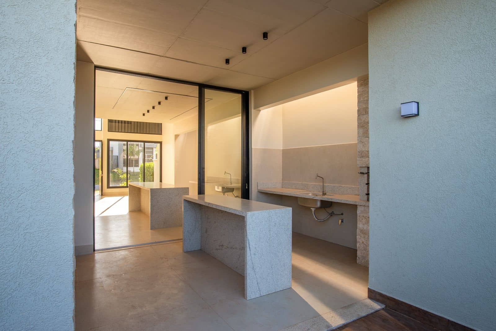 Sobrado Jardins Capri 27m²