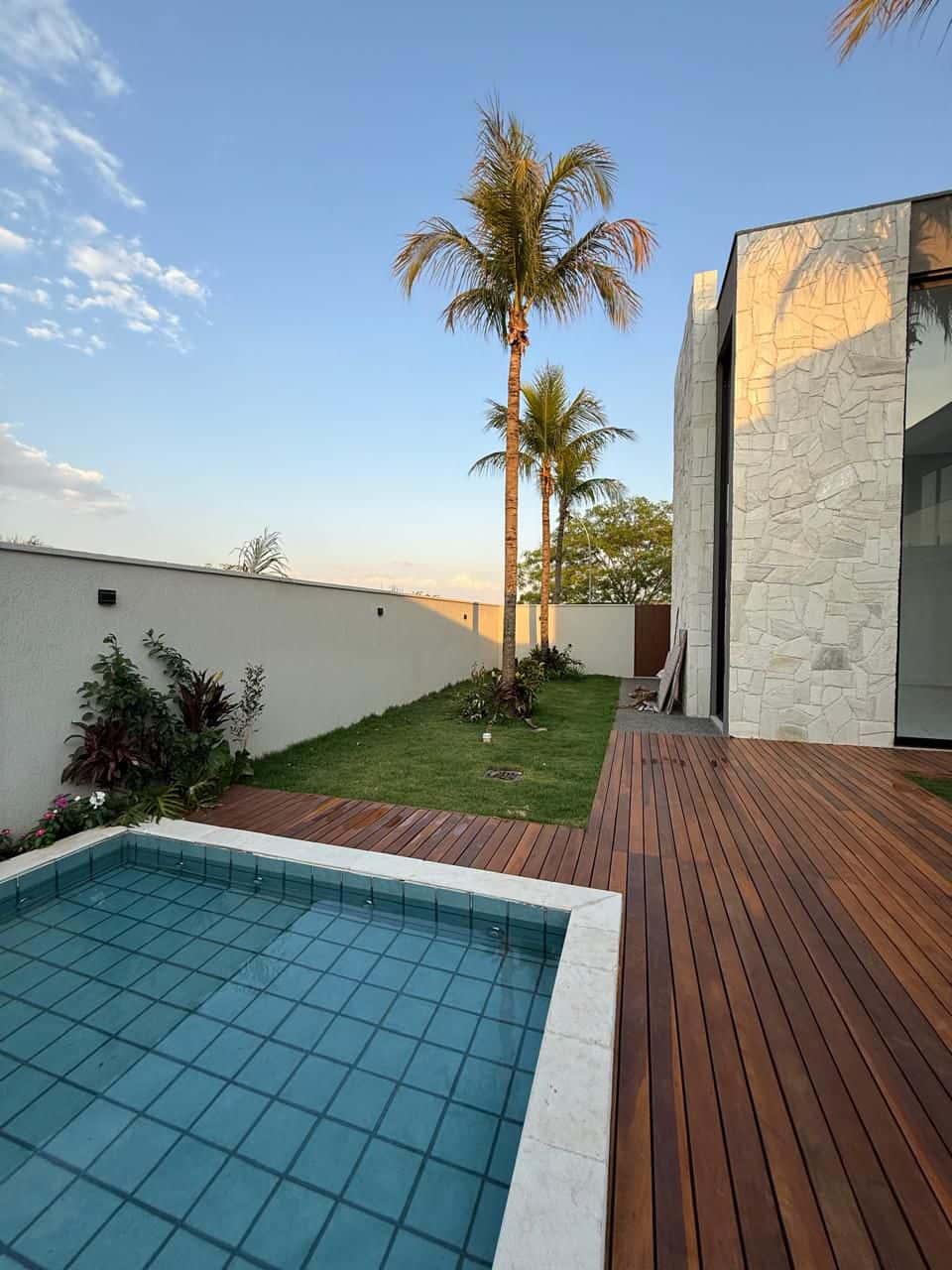 Sobrado Portal do Sol Garden 575M²
