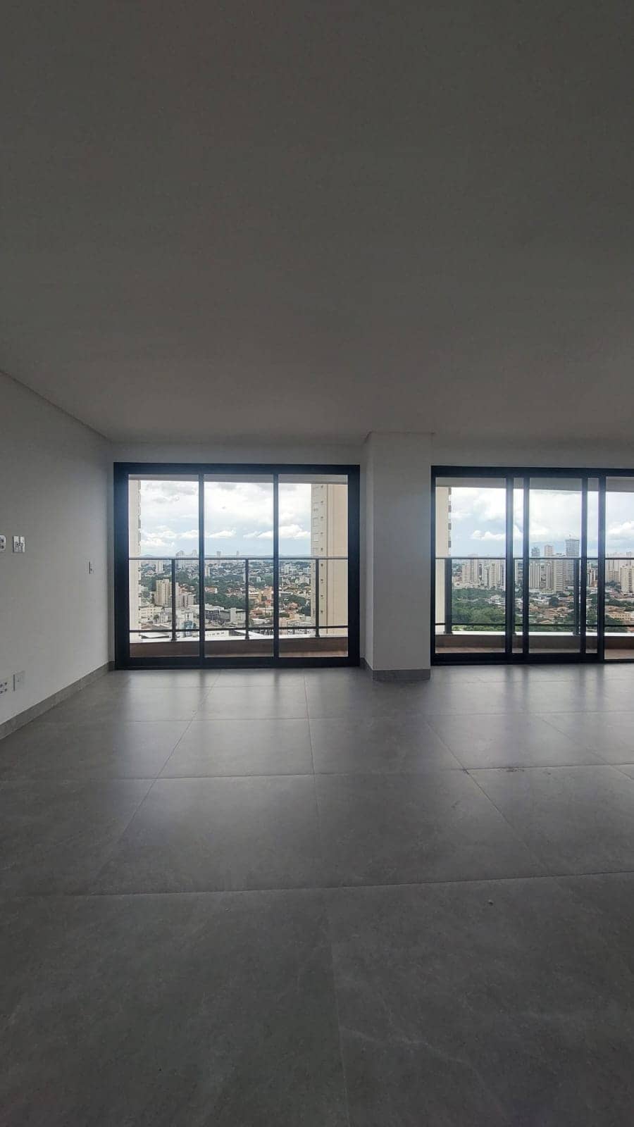 Apartamento com 3 suítes Ares Marista 174m²
