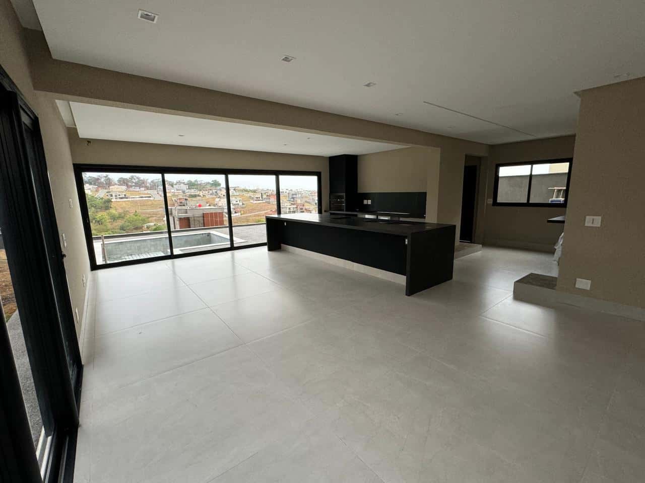 Casa Jardins Nápoles 248m²