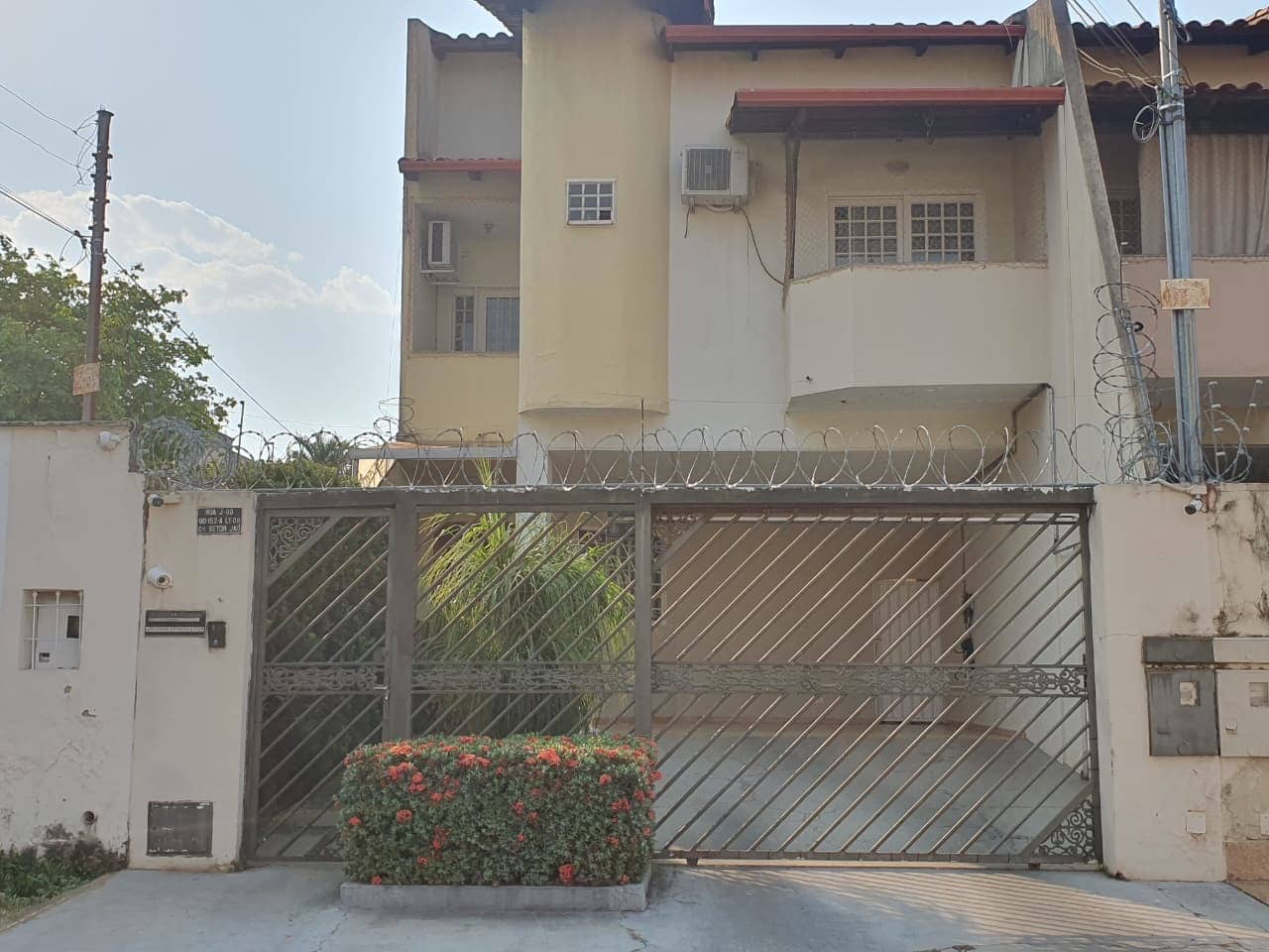 Sobrado Setor Jaó 210m²