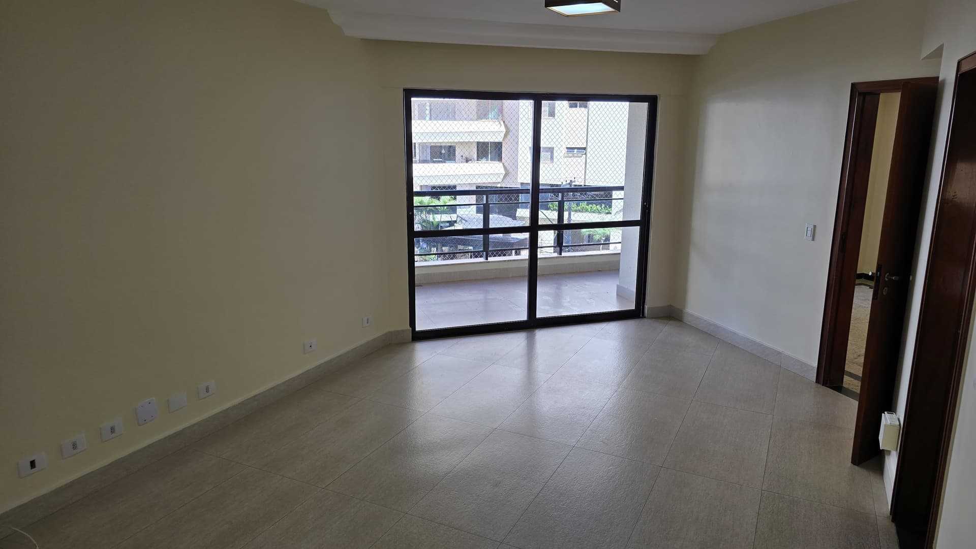 Apartamento Residencial Avignon 242M²