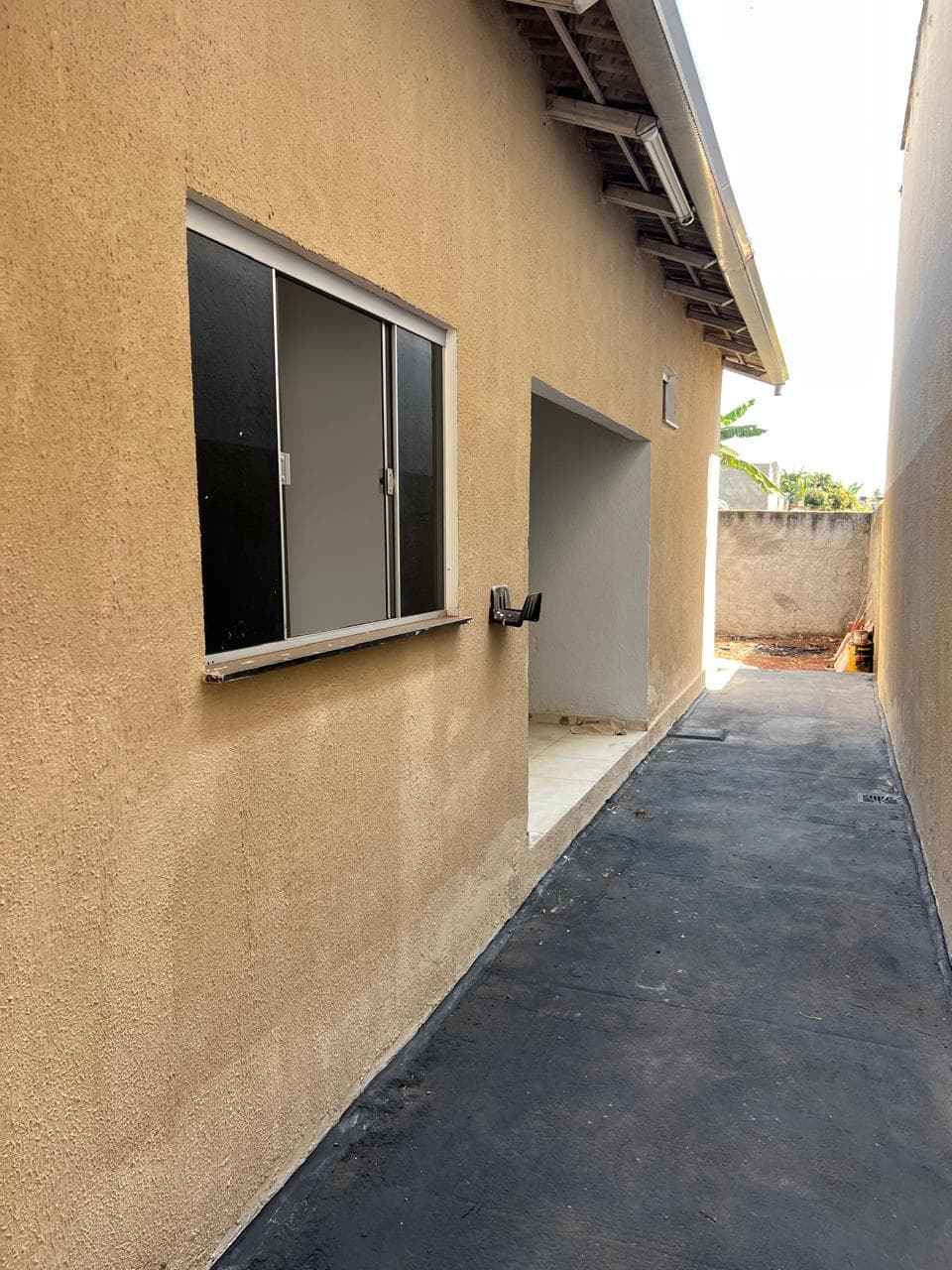 Casa Em Goianira 72m²