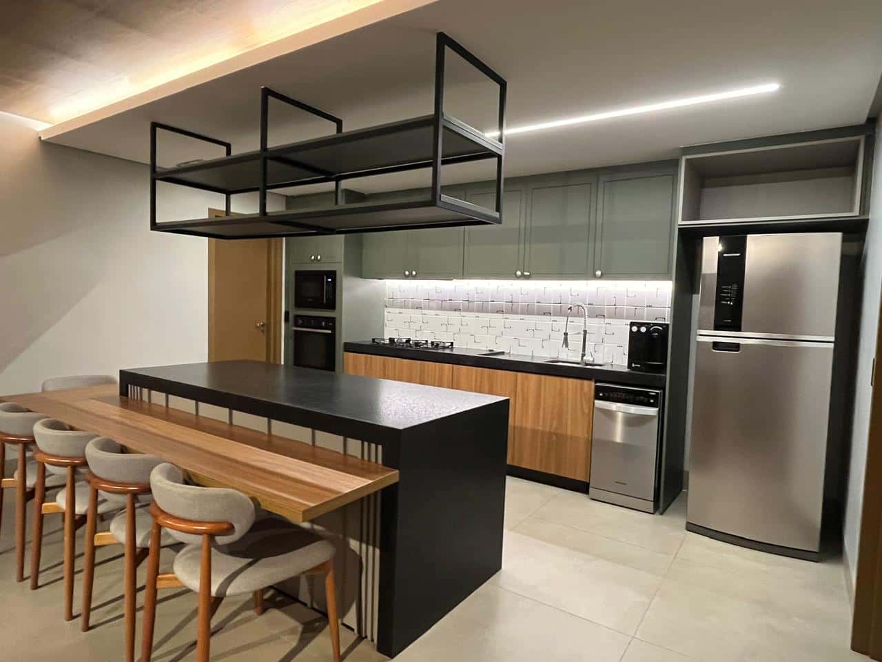 Sobrado Jardins Capri 230m²