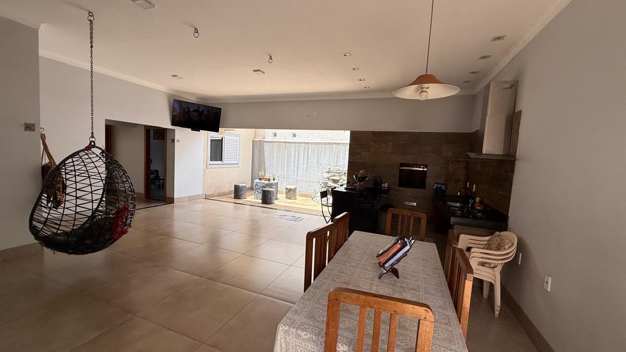 Casa Térrea Goiânia 2 235m²