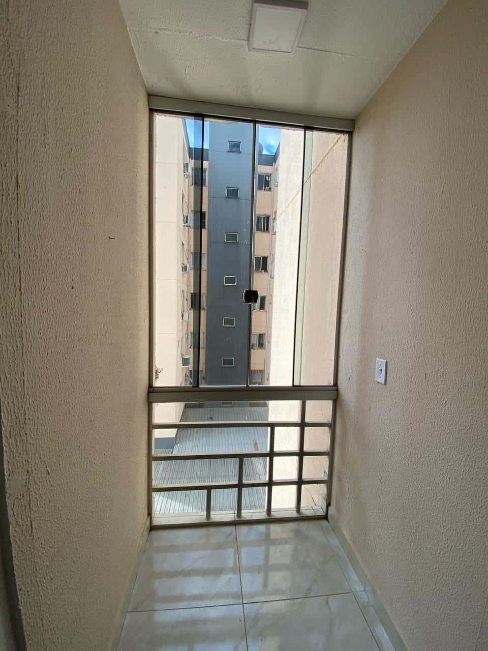 Apartamento Residencial Parque Oeste Goiá 59m²