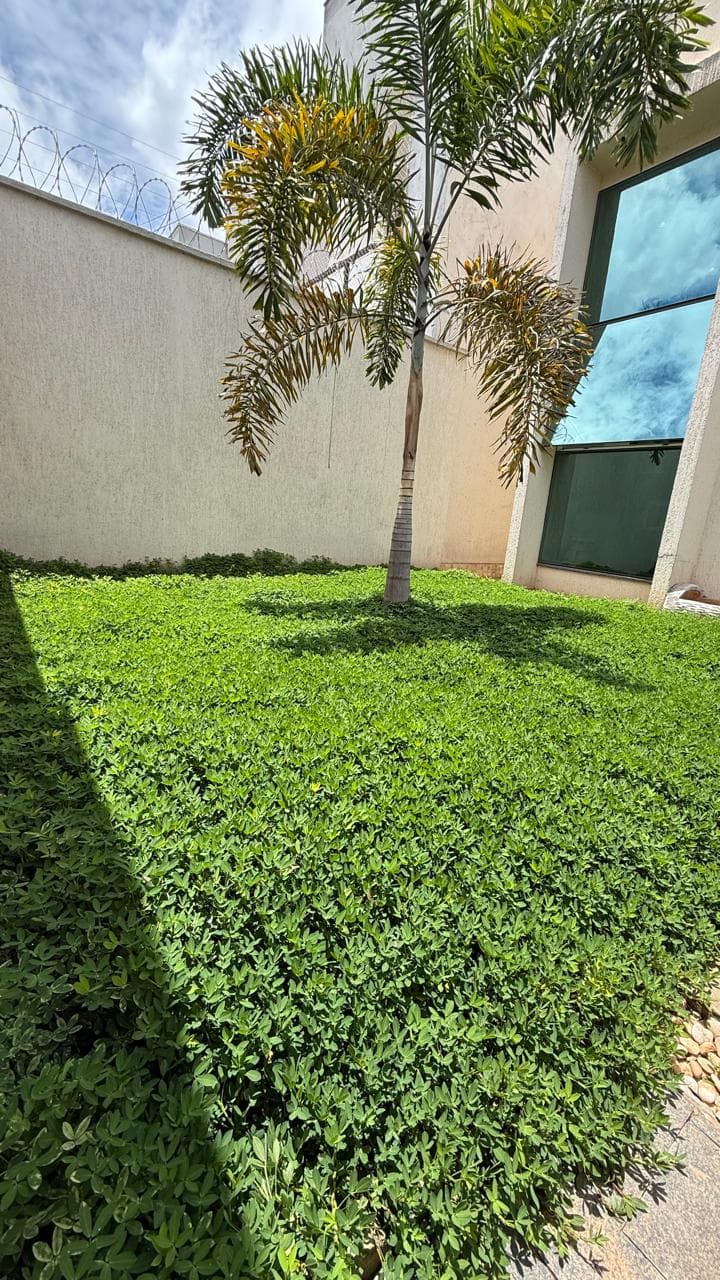 Casa Térrea Goiânia 2 235m²