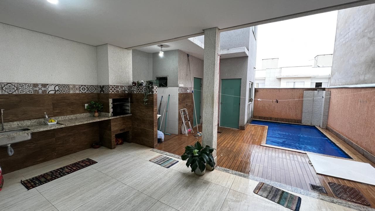Casa Sobrado Setor Jaó 360m²
