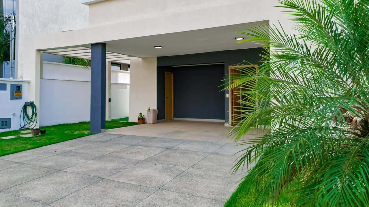 Casa Sobrado Jardins Bolonha 161m²
