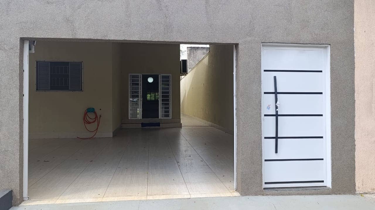 Casa Região do Cardoso | Aparecida de Goiânia 230m²