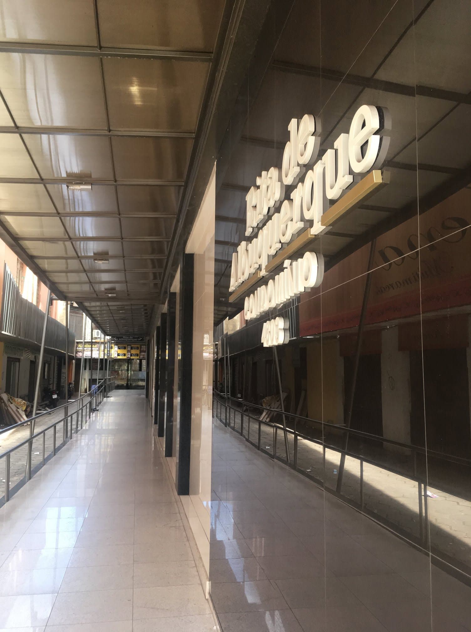 Sala Comercial Edifício Rita de Albuquerque 28 m²