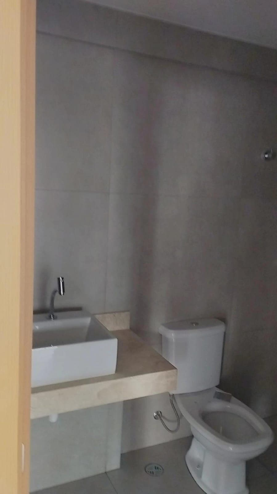 APARTAMENTO 2Q SENDO 1 SUITE