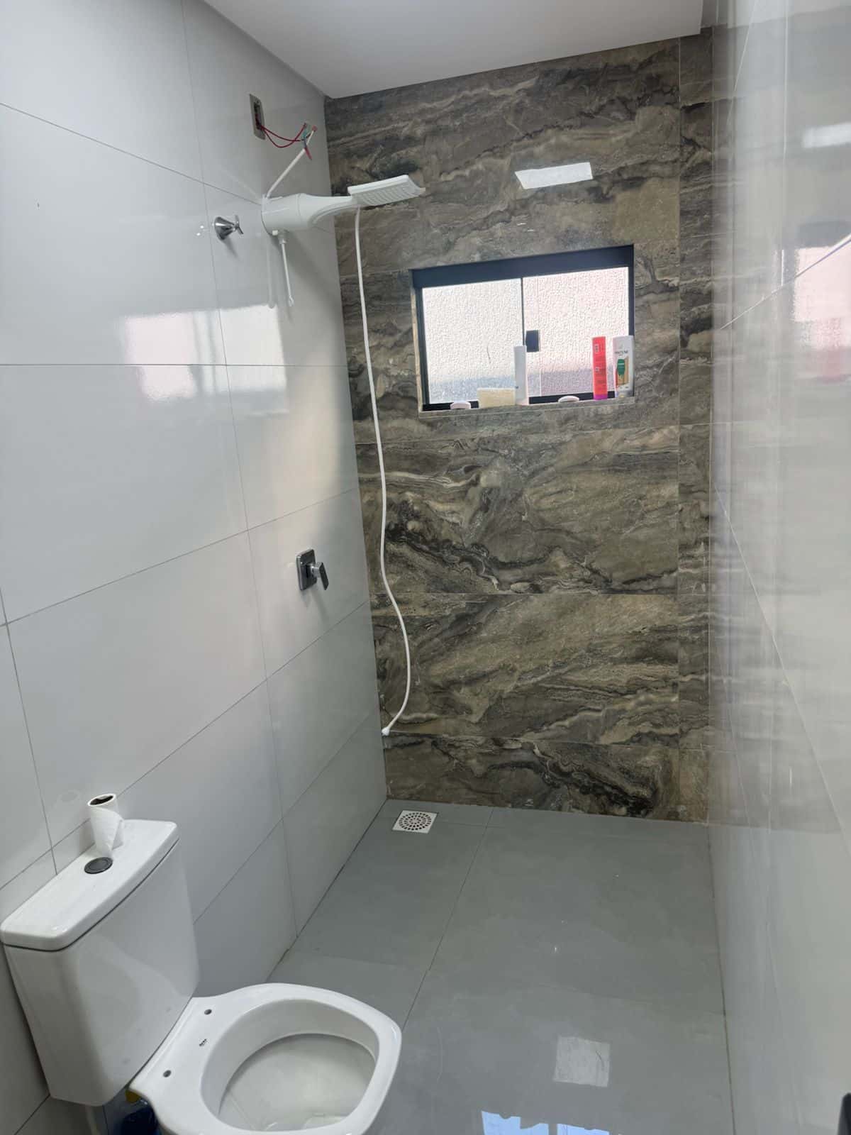 Casa em Senador Canedo - 375m²