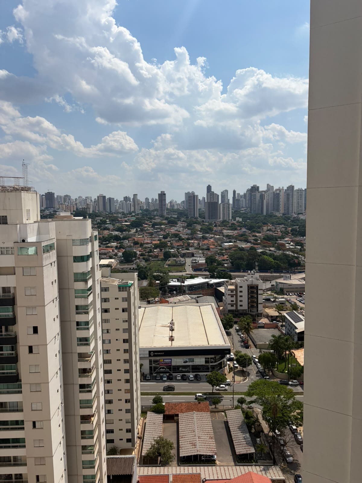 APARTAMENTO QUASAR FLAMBOYANT EM FRENTE AO PARQUE