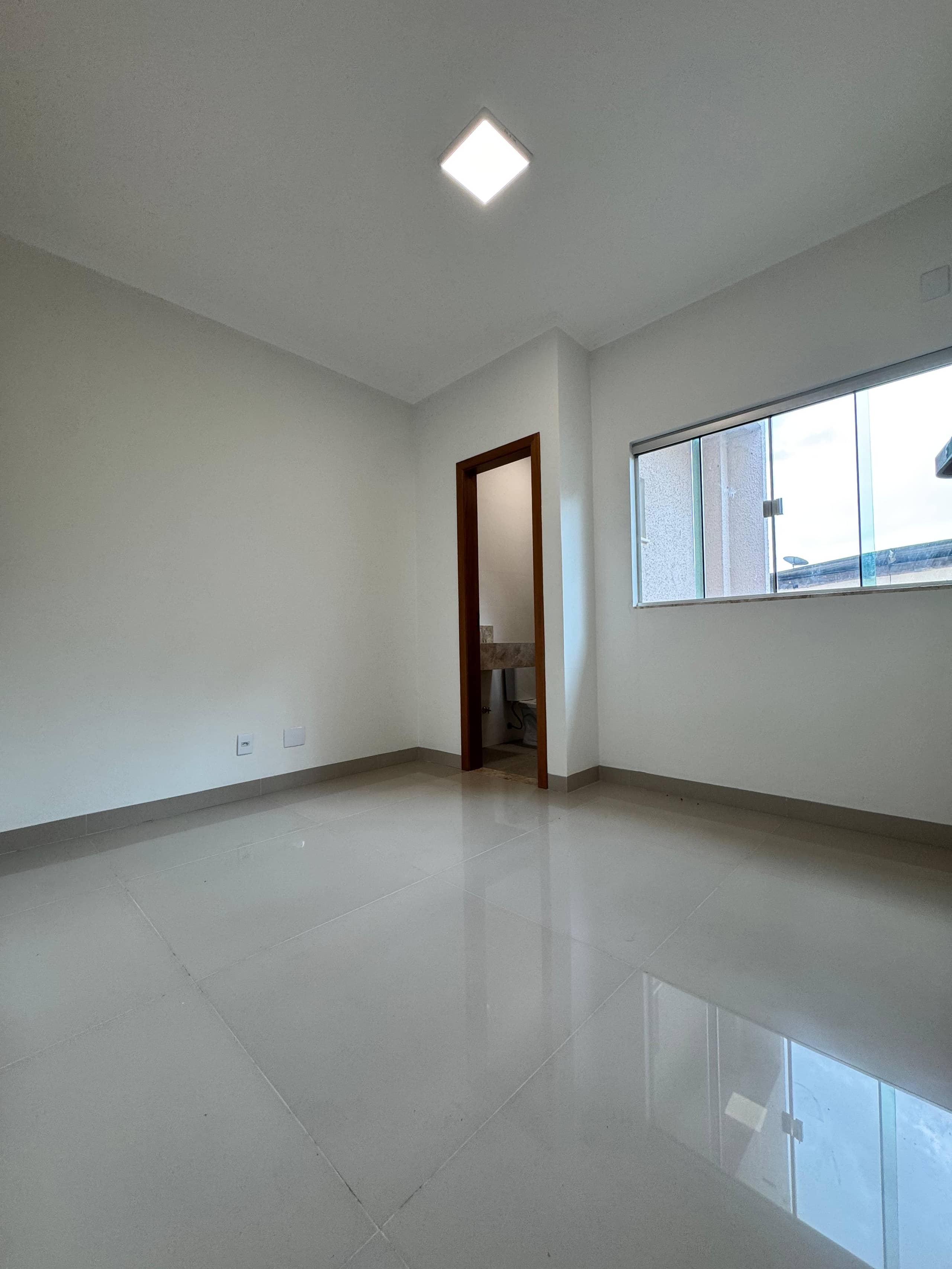 Casa à venda em Aparecida de Goiânia - 152,70m²