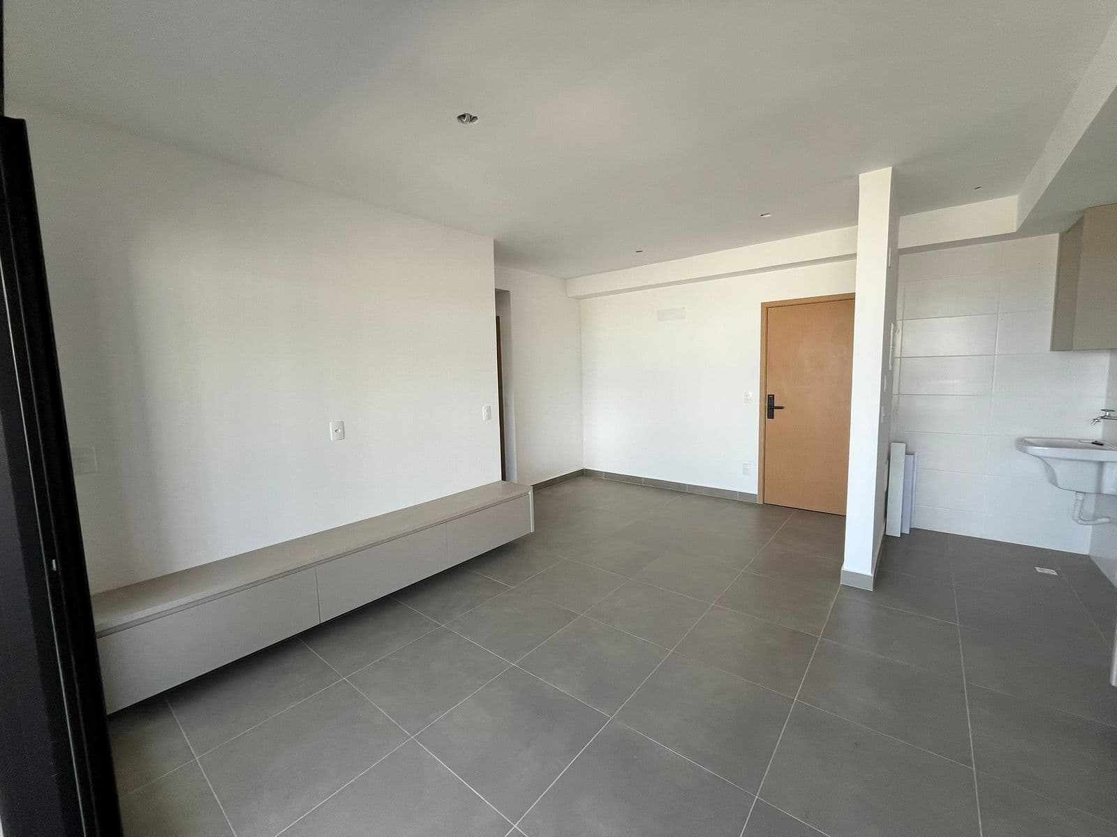 Apartamento no B Great Nova Suiça 74m²