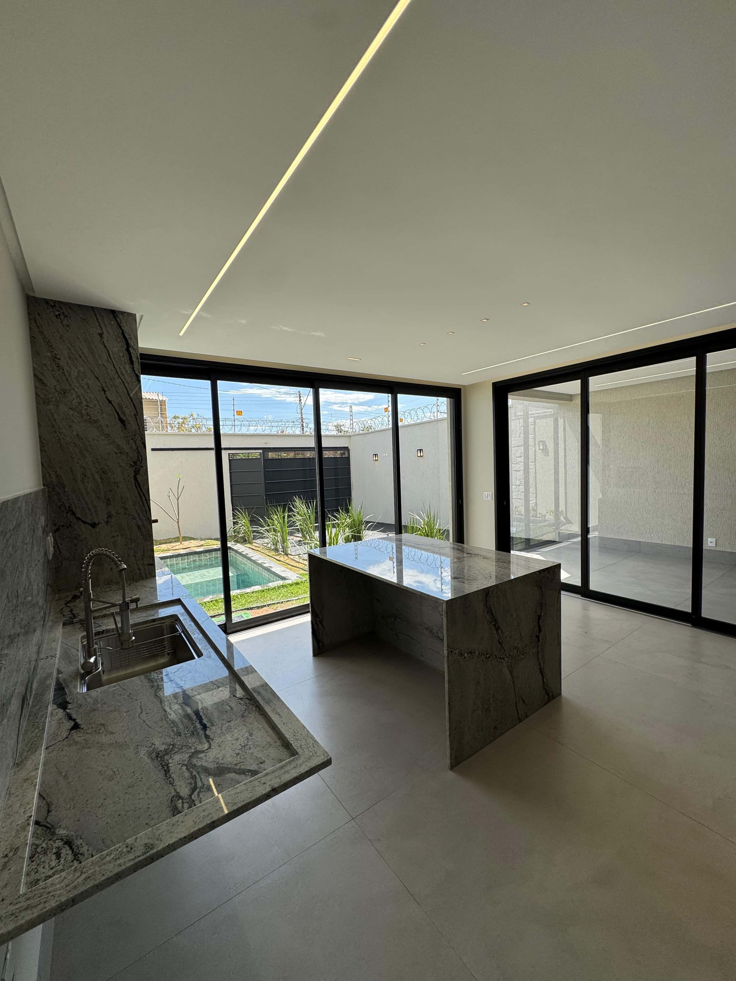 Sobrado 02 - Parque Amazônia - 160m²