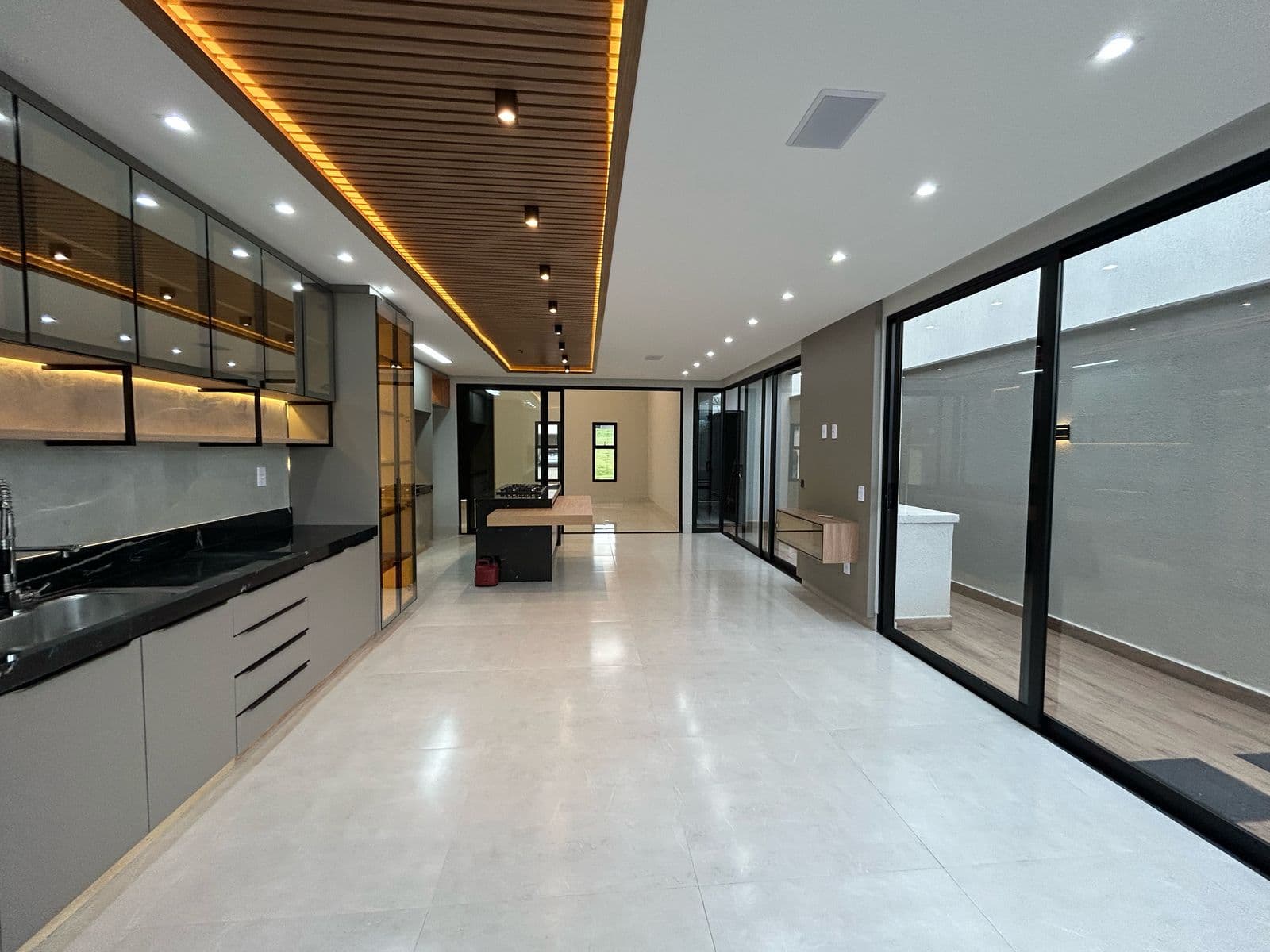 Casa Jardins Nápoles 210m²