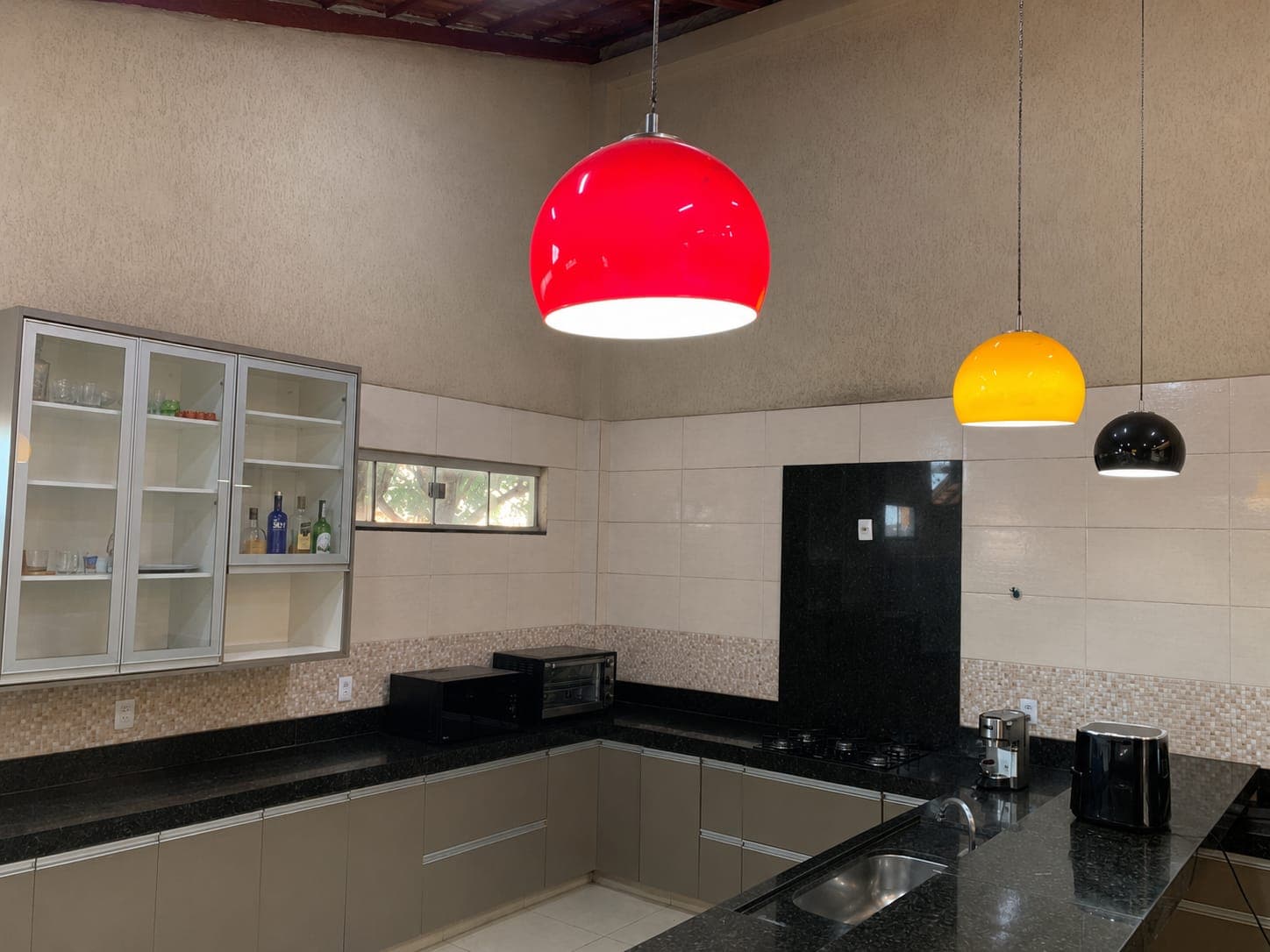 Casa de esquina em condomínio região noroeste Bosque dos Buritis 200m²
